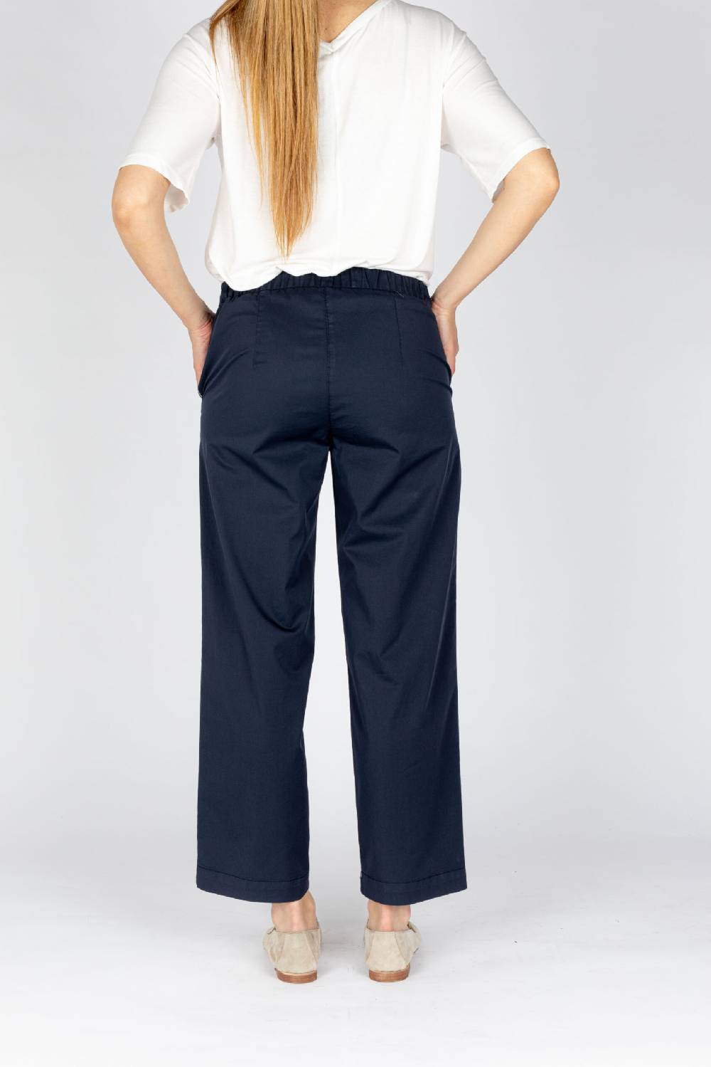L.Pucci Pantaloni a gamba morbida tessuto popeline stretch colore blu Convenienza