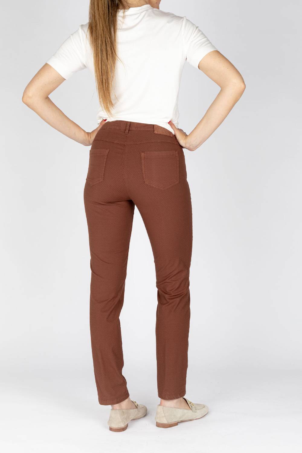 L.Pucci Pantaloni jeans colore biscotto tessuto cotone armaturato Presa