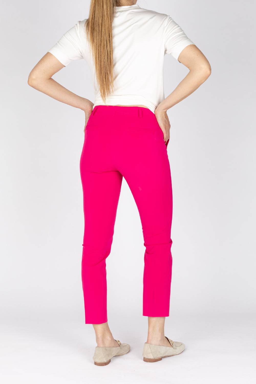 L.Pucci Pantaloni modello gamba stretta tessuto tecnico stretch colore fucsia Outlet