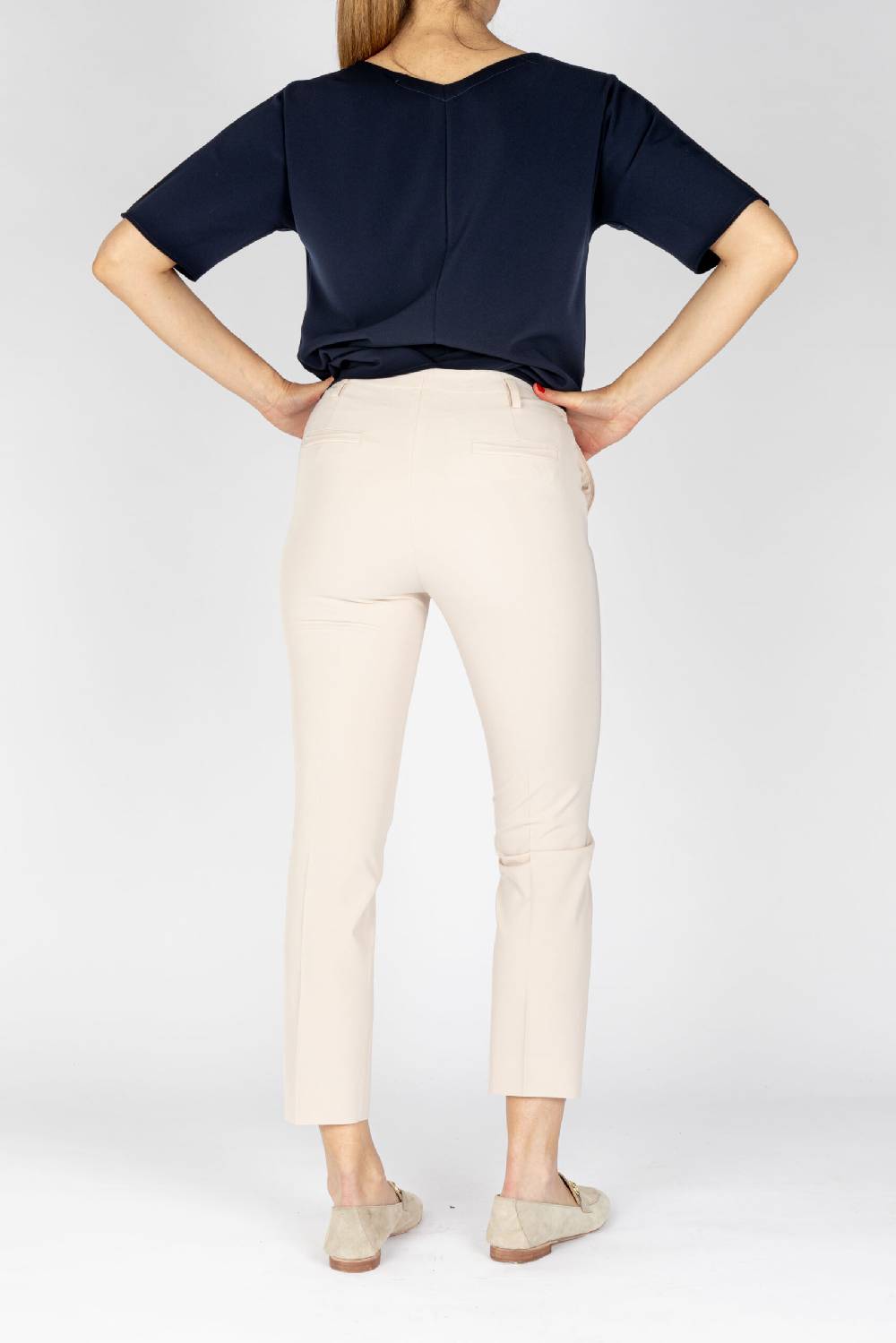 L.Pucci Pantaloni modello gamba stretta tessuto tecnico stretch colore avorio In Vendita