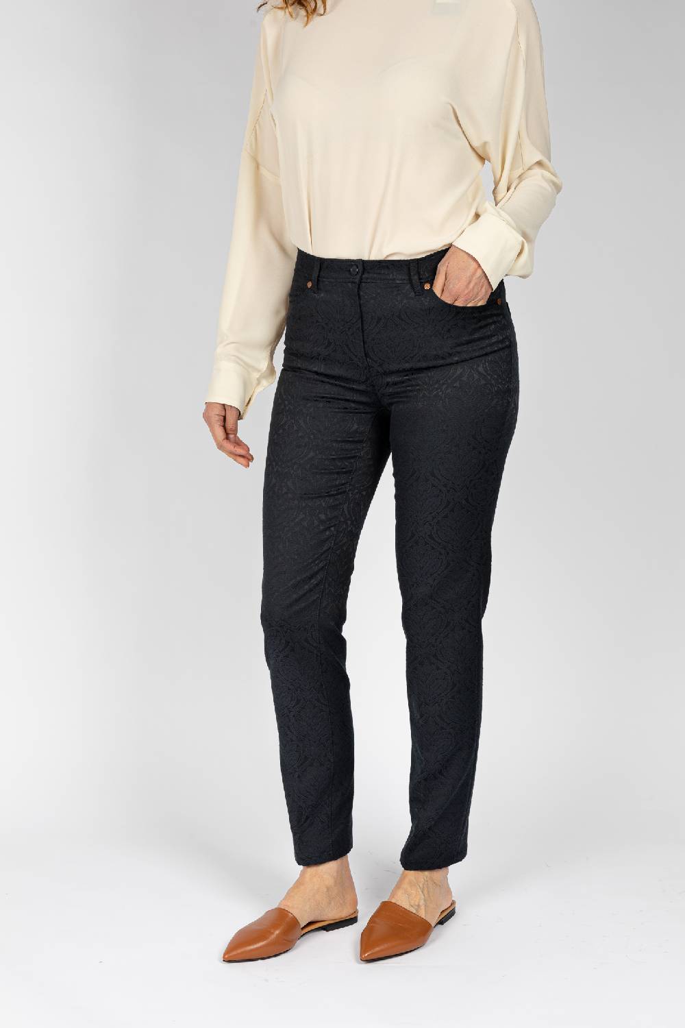 L.Pucci Pantaloni disegno fiore colore blu, linea Jeans tessuto jacquard Negozio