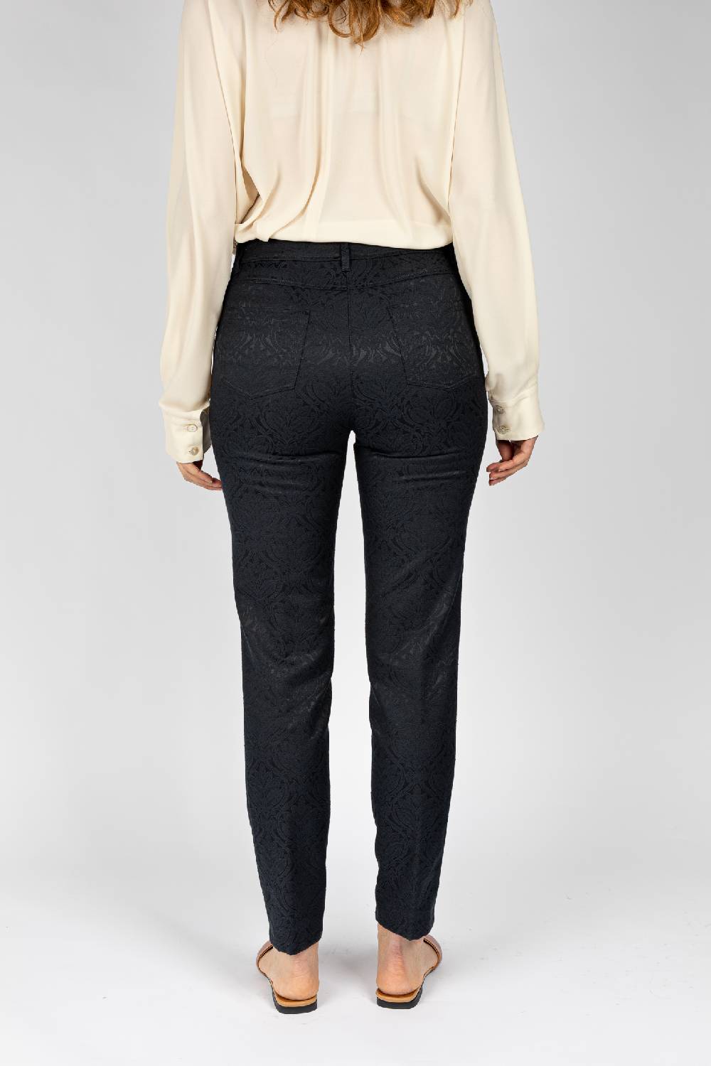L.Pucci Pantaloni disegno fiore colore blu, linea Jeans tessuto jacquard Negozio