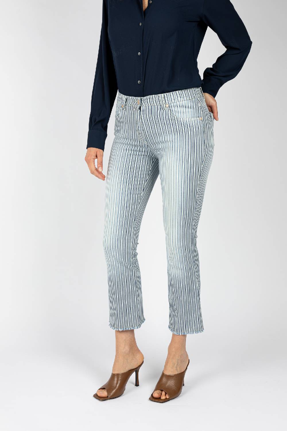 L.Pucci Pantaloni tessuto disegno riga colore blu, linea Jeans fondo a trombetta In Saldo