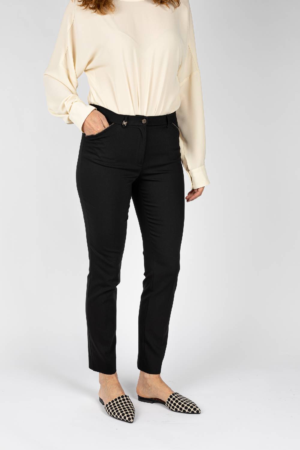 L.Pucci Pantaloni colore nero, linea a sigaretta Soddisfazione Garantita