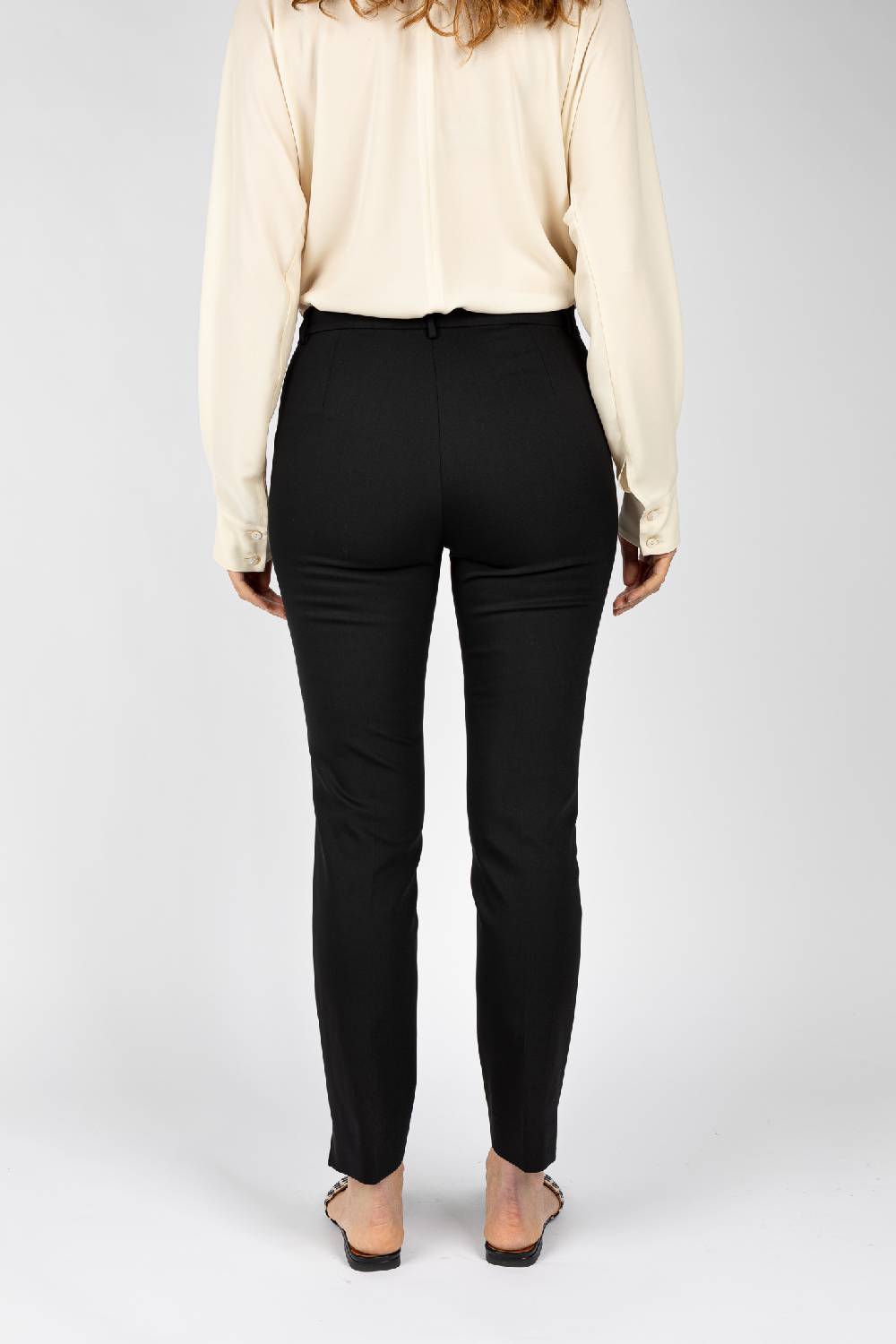 L.Pucci Pantaloni colore nero, linea a sigaretta Soddisfazione Garantita