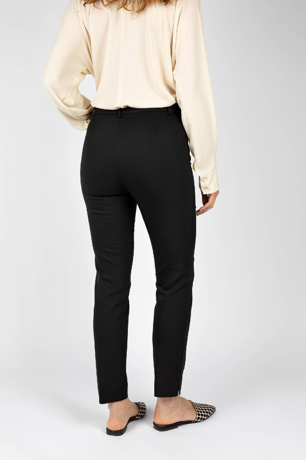 L.Pucci Pantaloni colore nero, linea a sigaretta Soddisfazione Garantita