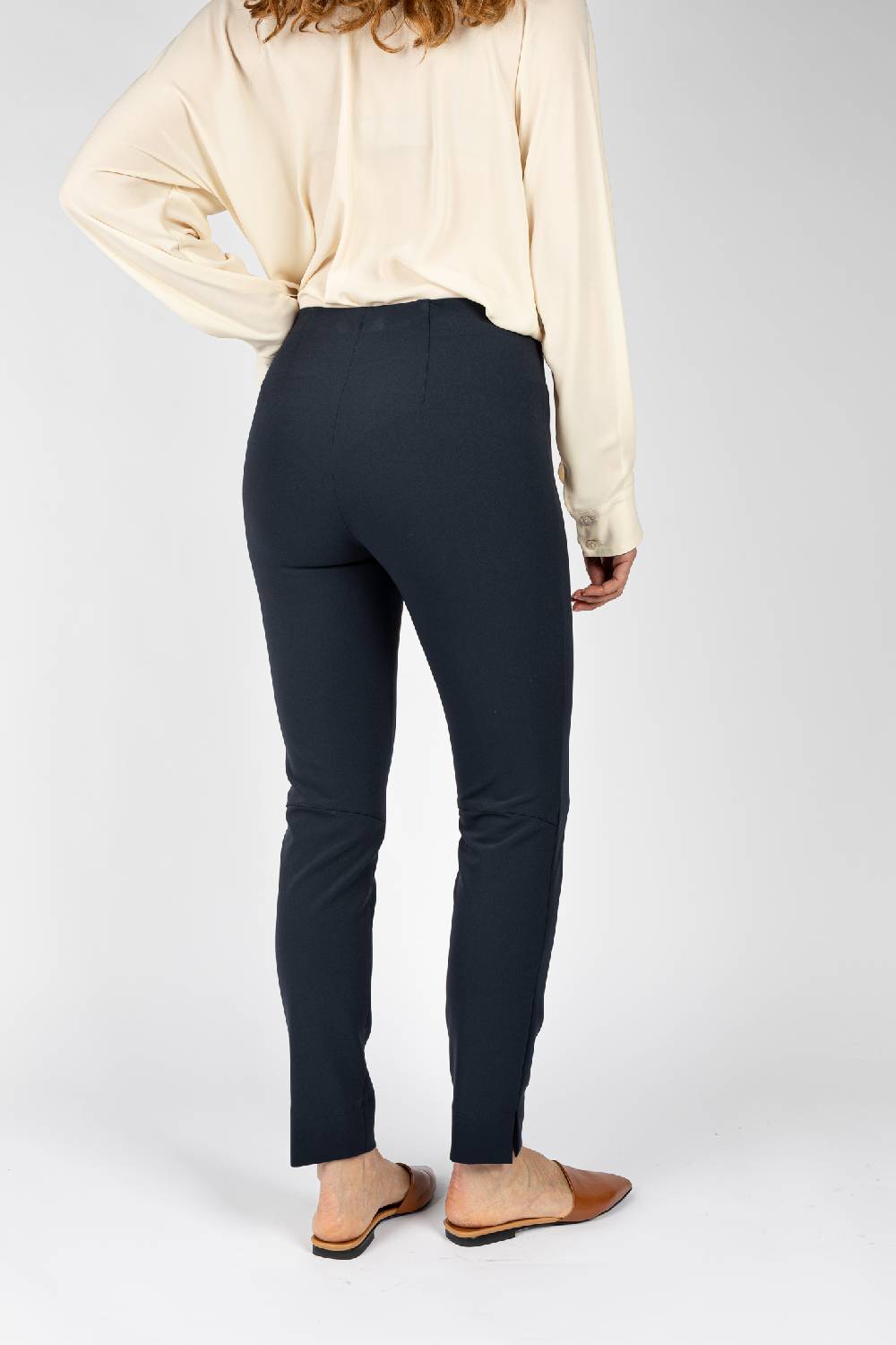 L.Pucci Pantaloni colore blu con linea a sigaretta Fino Al -60%