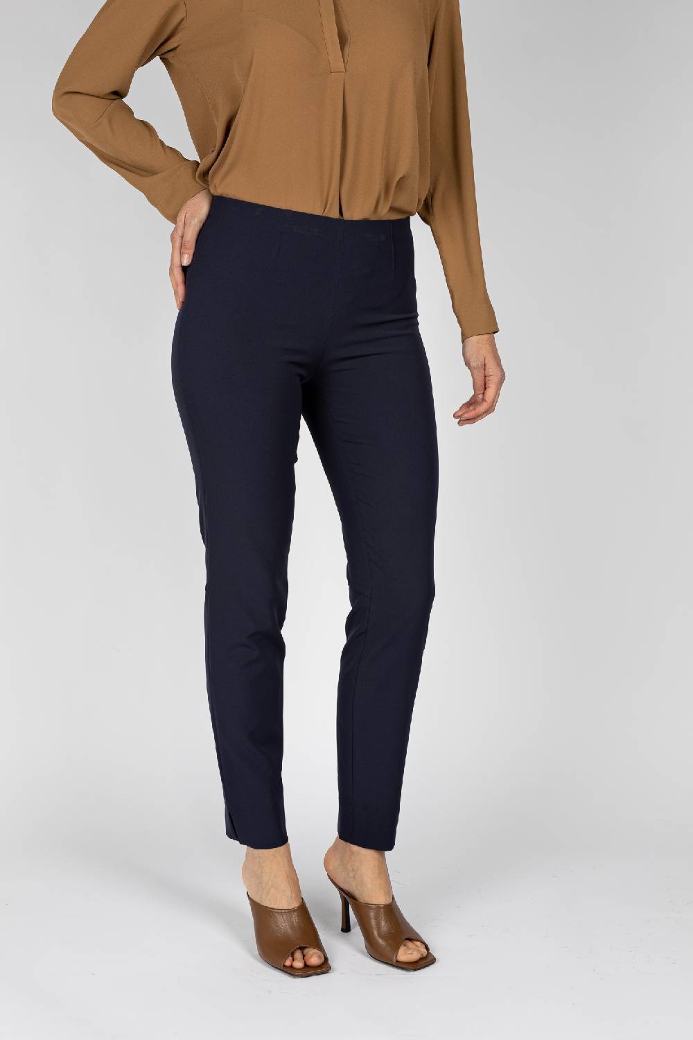 L.Pucci Pantaloni linea a sigaretta colore blu Affare Del Giorno