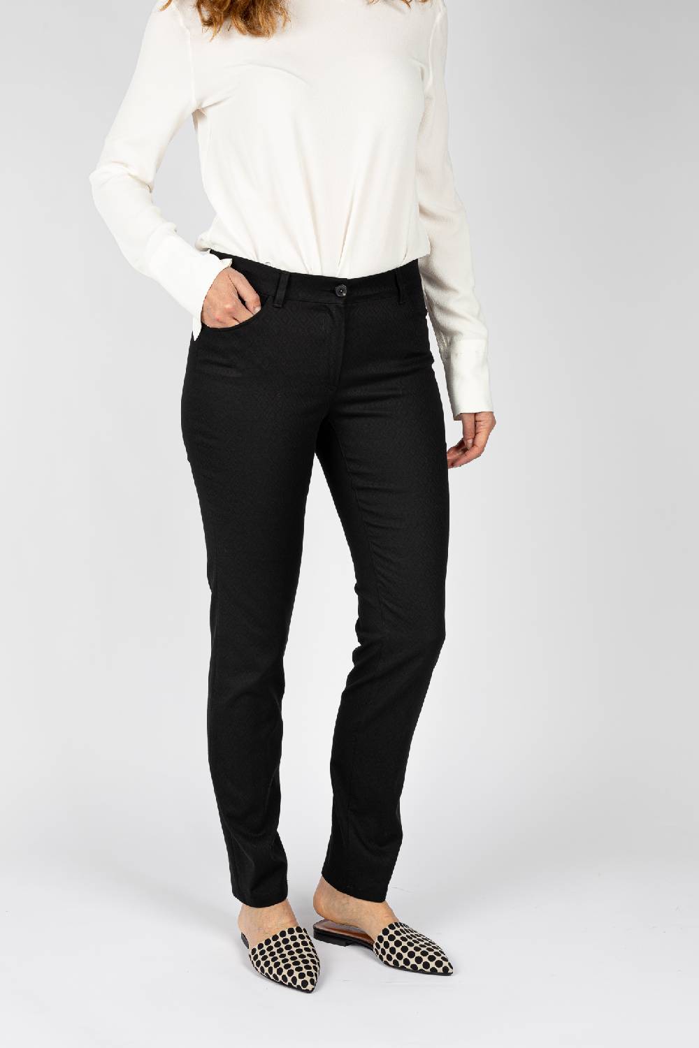 L.Pucci Pantaloni Jeans modello gamba regolare colore nero Prezzo Ridotto