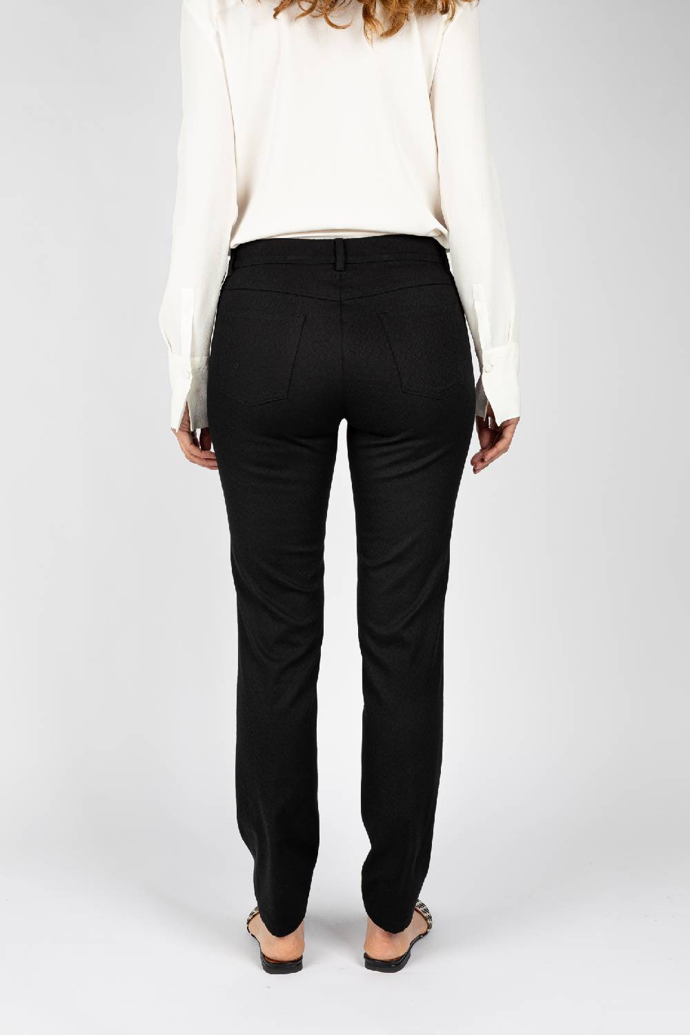 L.Pucci Pantaloni Jeans modello gamba regolare colore nero Prezzo Ridotto