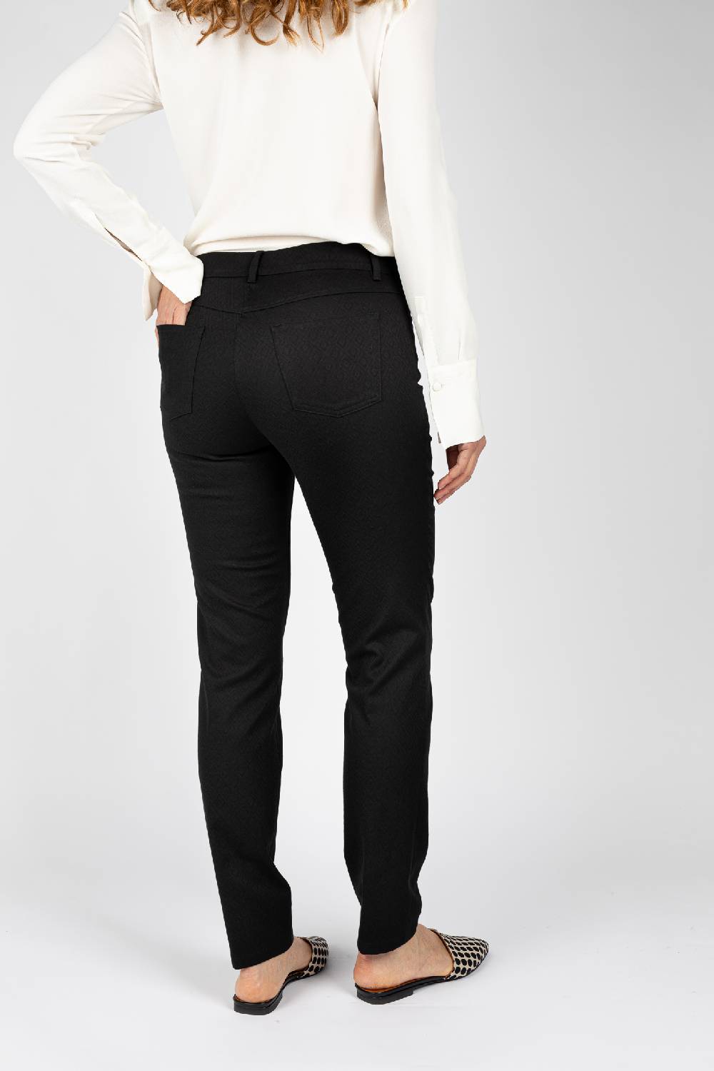 L.Pucci Pantaloni Jeans modello gamba regolare colore nero Prezzo Ridotto