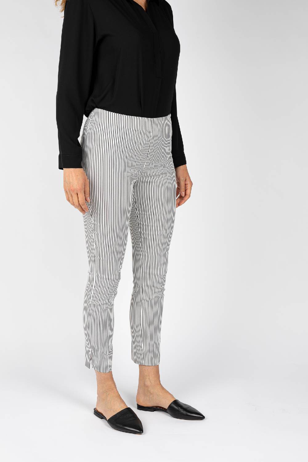 L.Pucci Pantaloni a riga colore nero da donna linea stretta Offerta