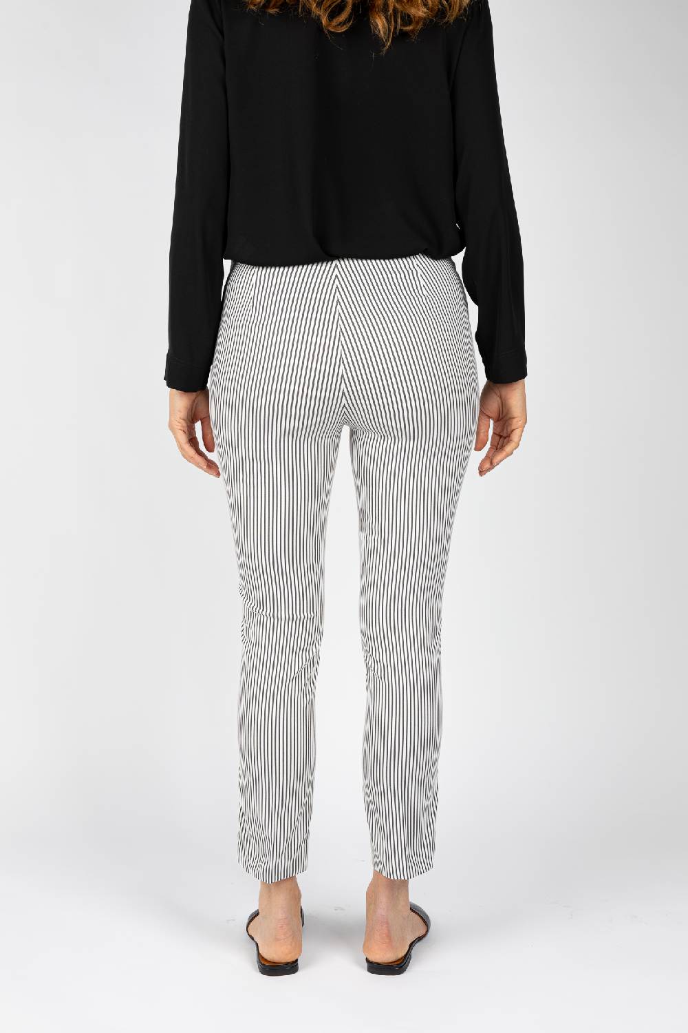 L.Pucci Pantaloni a riga colore nero da donna linea stretta Offerta