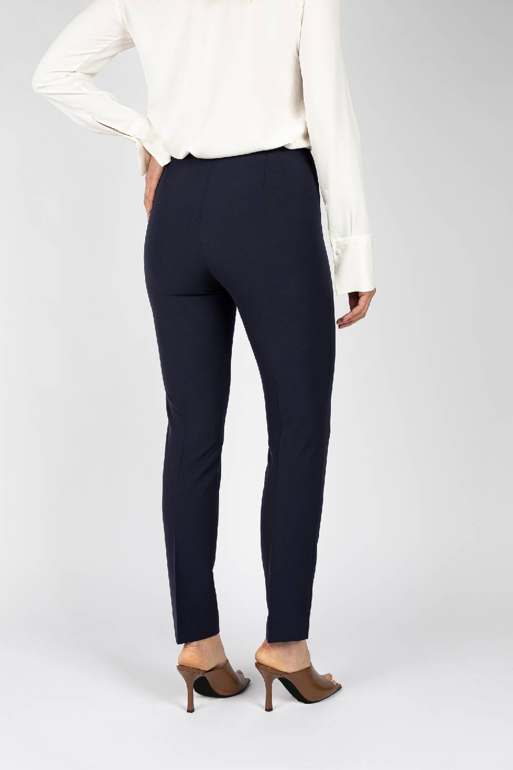 L.Pucci Pantaloni colore blu linea a gamba stretta da donna Economico