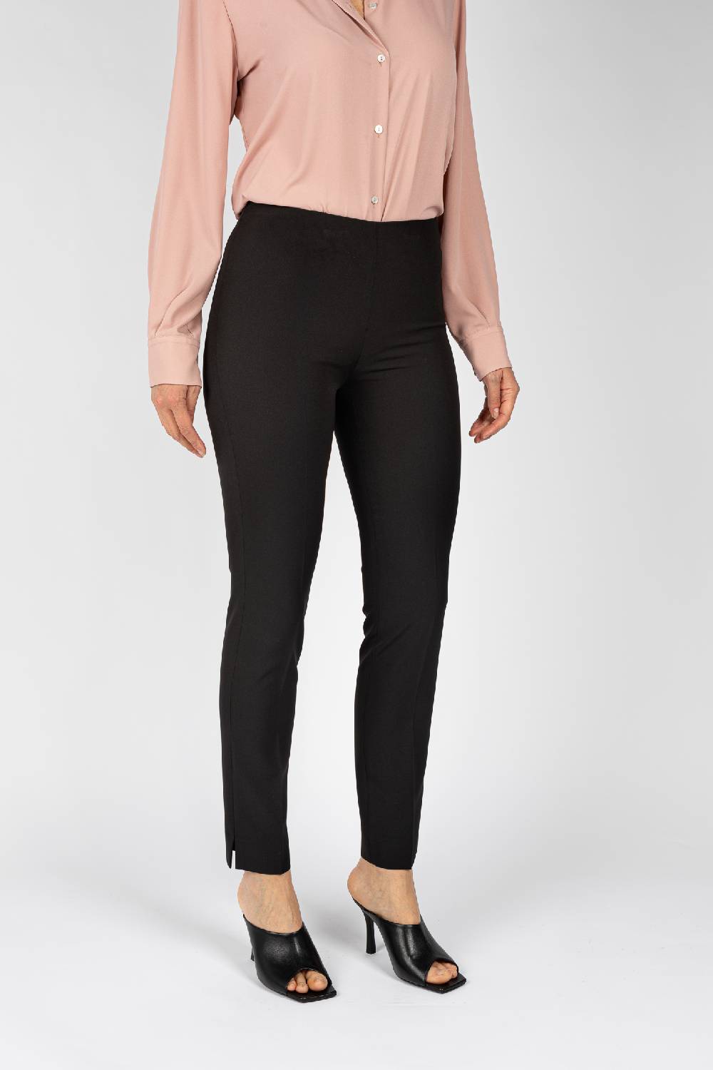 L.Pucci Pantaloni colore nero linea a gamba stretta da donna Online