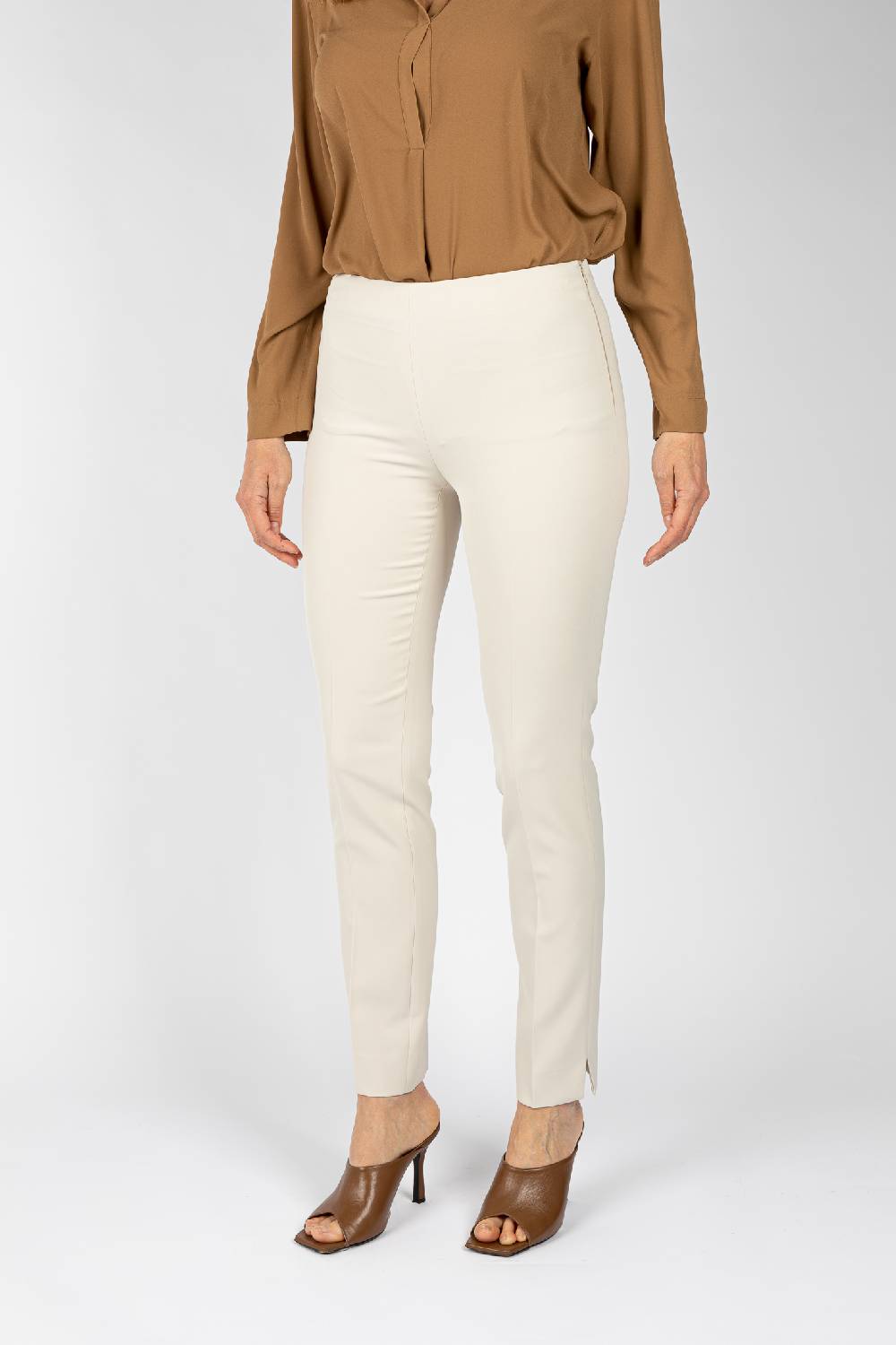 L.Pucci Pantaloni colore ghiaccio linea stretta da donna Outlet