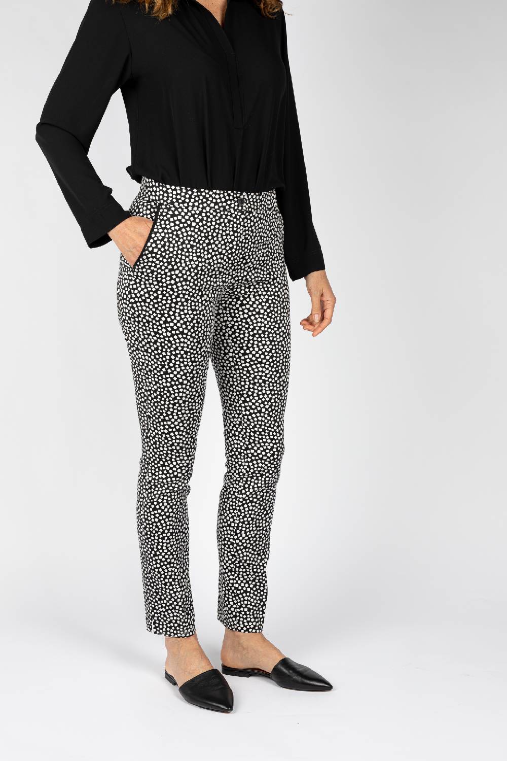 L.Pucci Pantaloni da donna nero linea dritta spacchetti al fondo Saldi