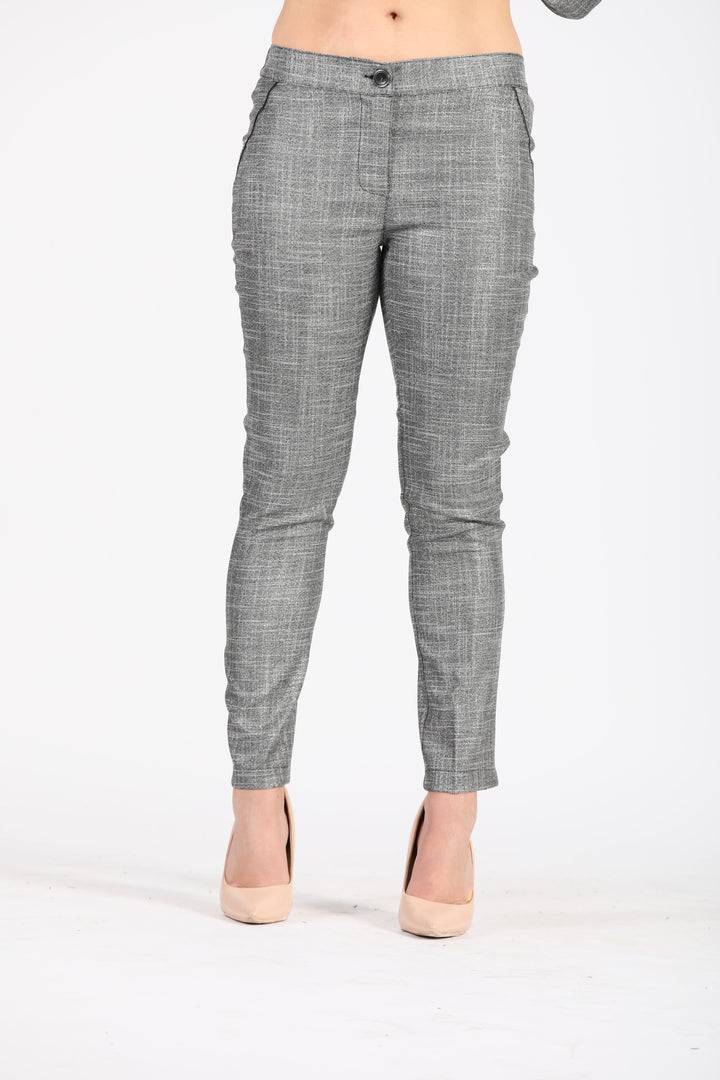 Oltre Tempo Pantalone capri con profili ai lati effetto lamè 2025