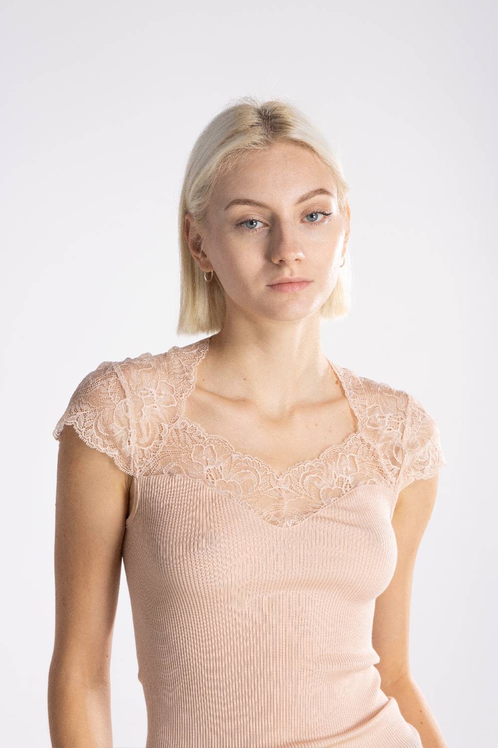 Oscalito T-shirt Donna70% Lana , 30% Seta 6825 2025