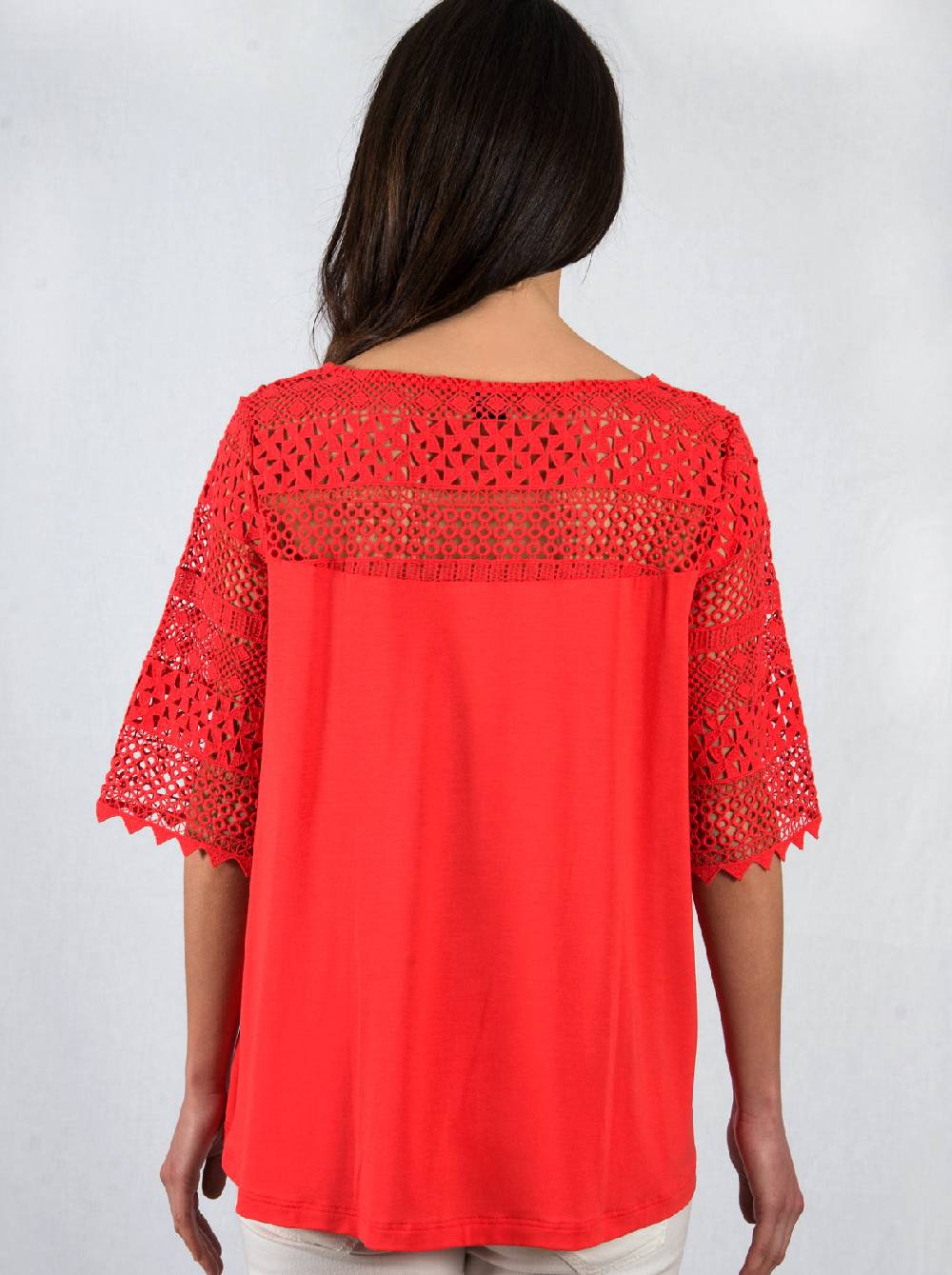 Oscalito T-shirt in micromodal con inserto in macramè geometrico 1316 Soddisfazione Garantita