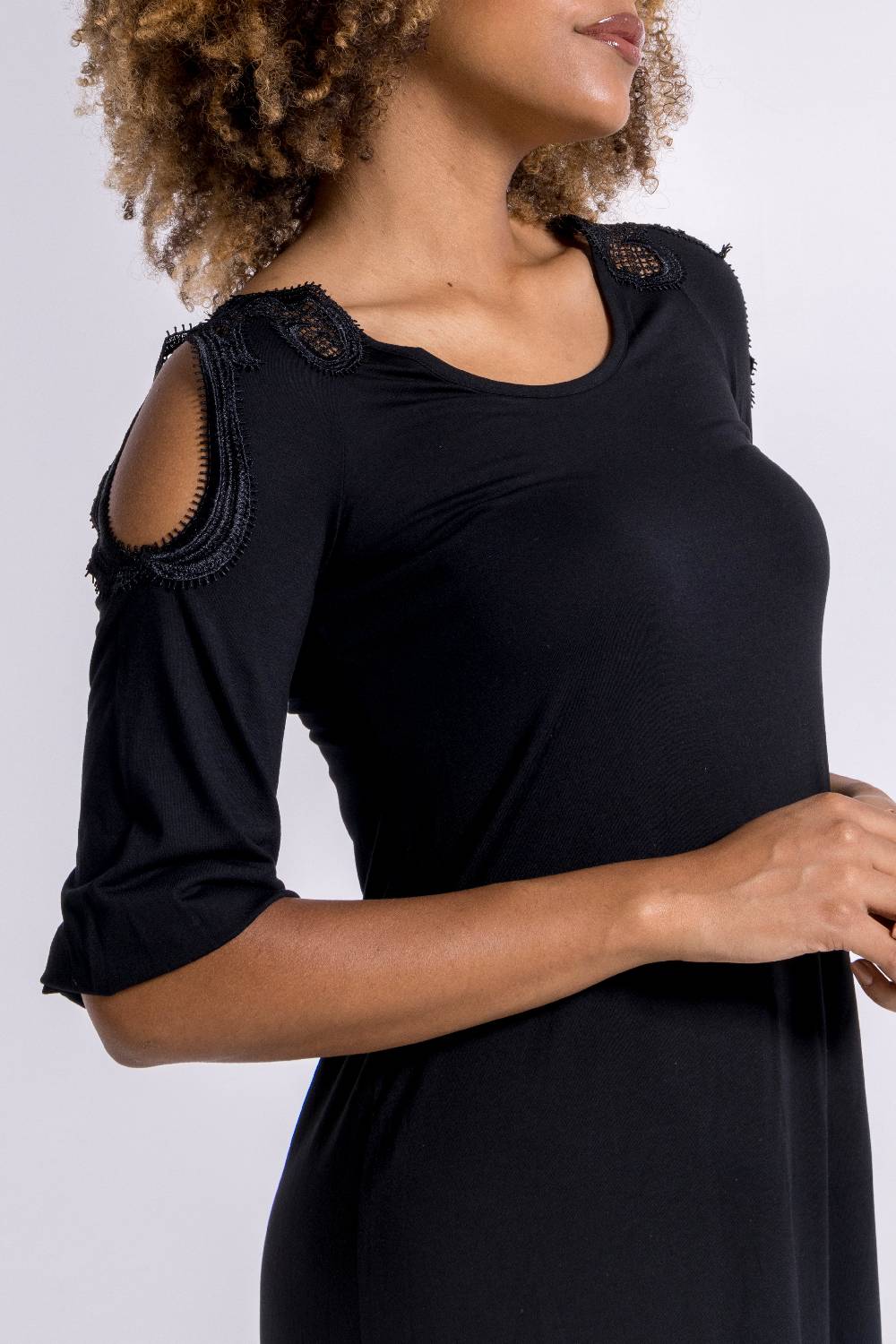 Oscalito Abito Donna94% Modal, 6% Elastan 1332 2025