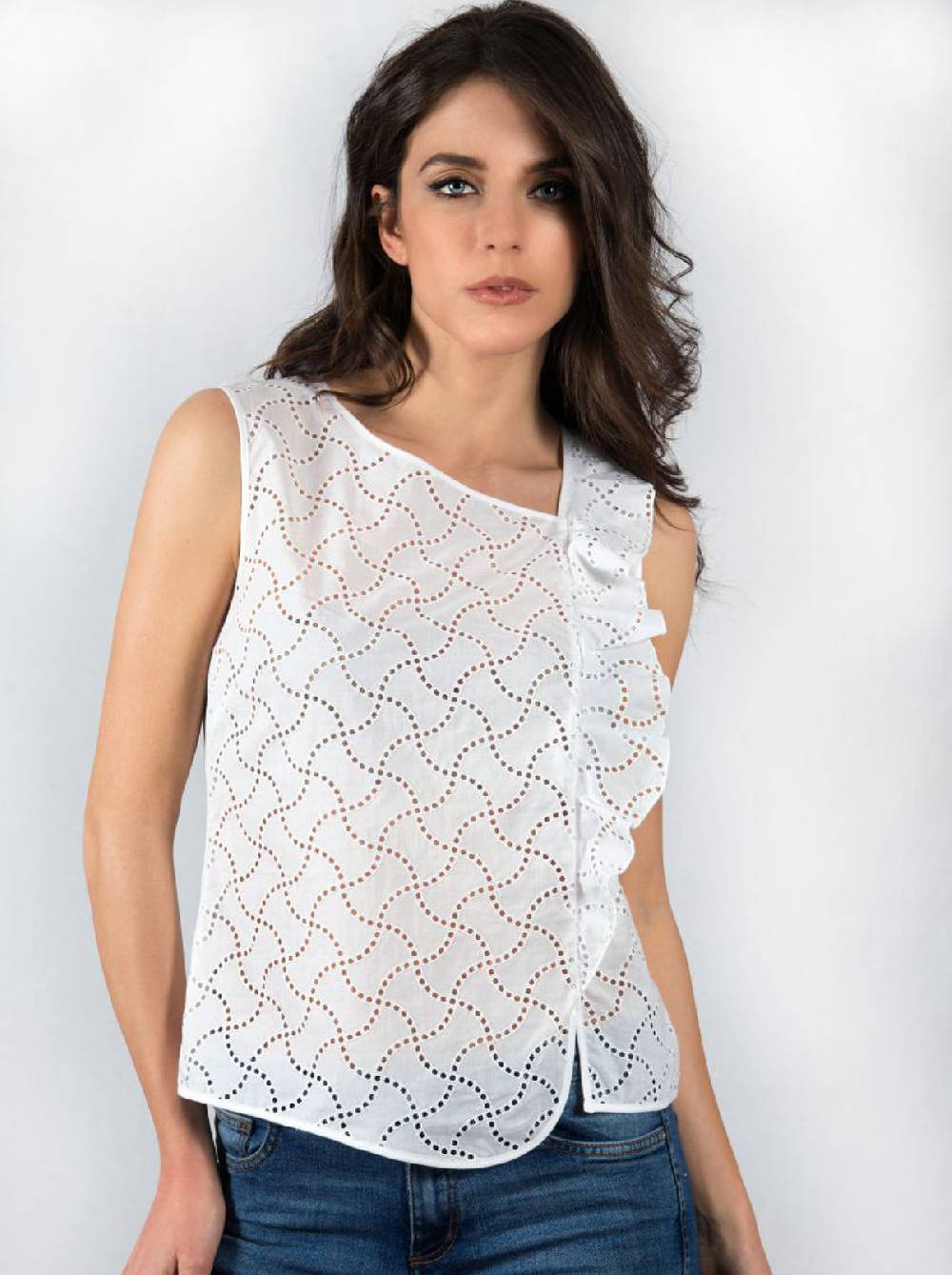 Oscalito Top Smanicato in Pizzo Sangallo Geometrico 4550 Negozi Online