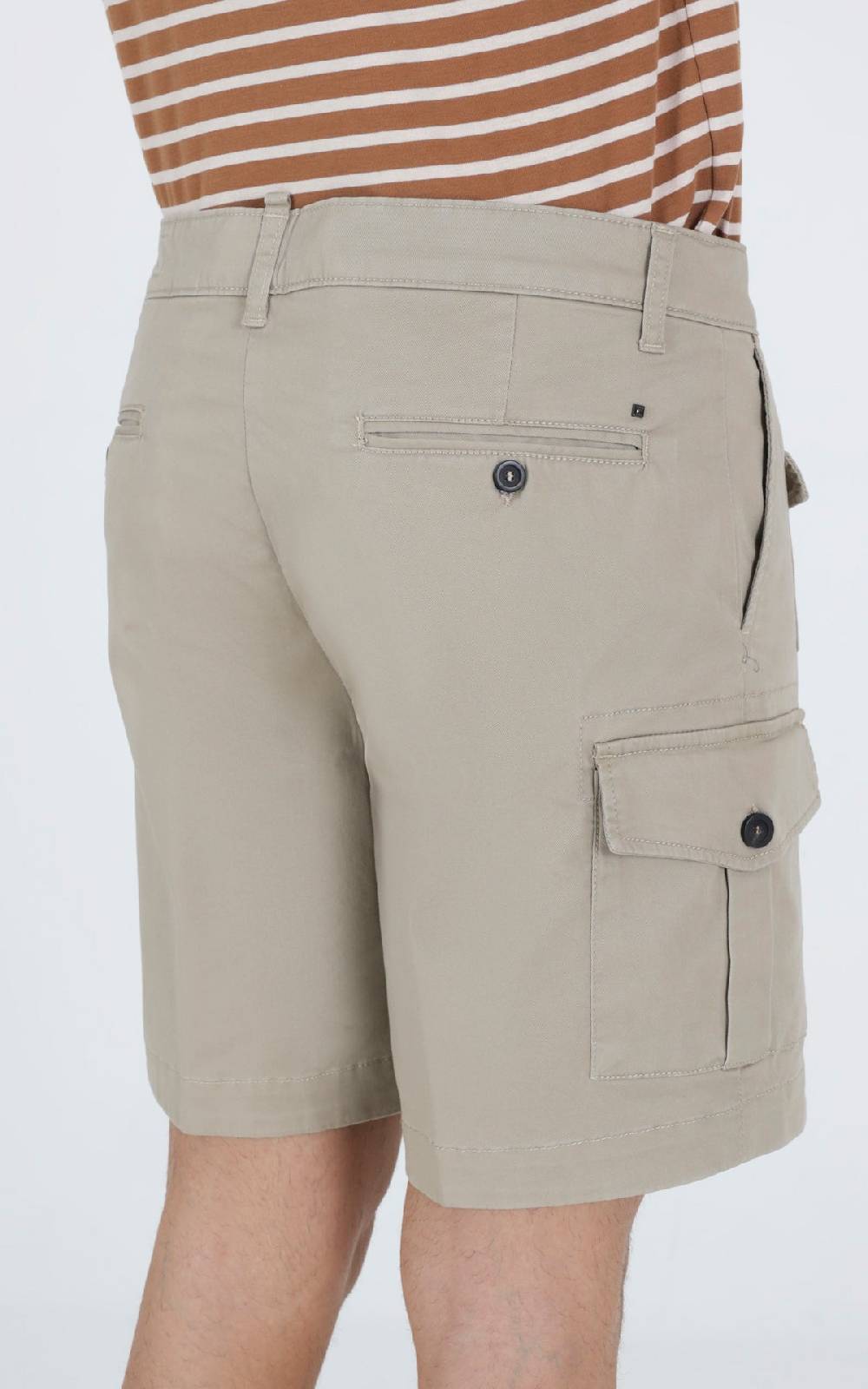 Outfit Italy Bermuda in gabardina con tasconi Pezzi Unici