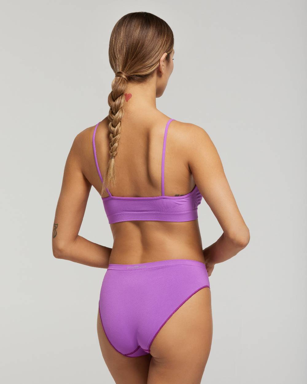 Pompea Brassiere seamless spalla stretta tinta unita Soddisfazione Garantita