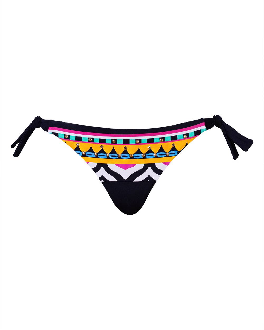 Raffaela D´Angelo Brasiliana con borchie