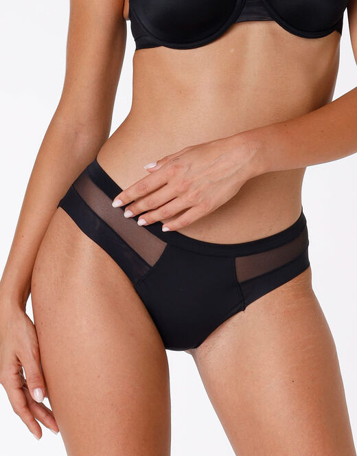 Lovable Slip Invisible Ultralight nero in microfibra e tulle. Massima invisibilità Promozione Limitata