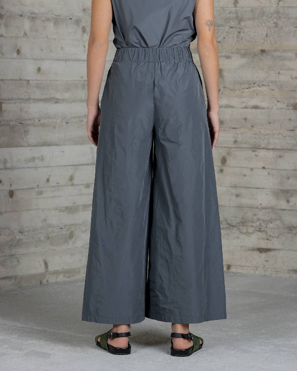 Rialto 48 PANTALONE A GAMBA LARGA 2025