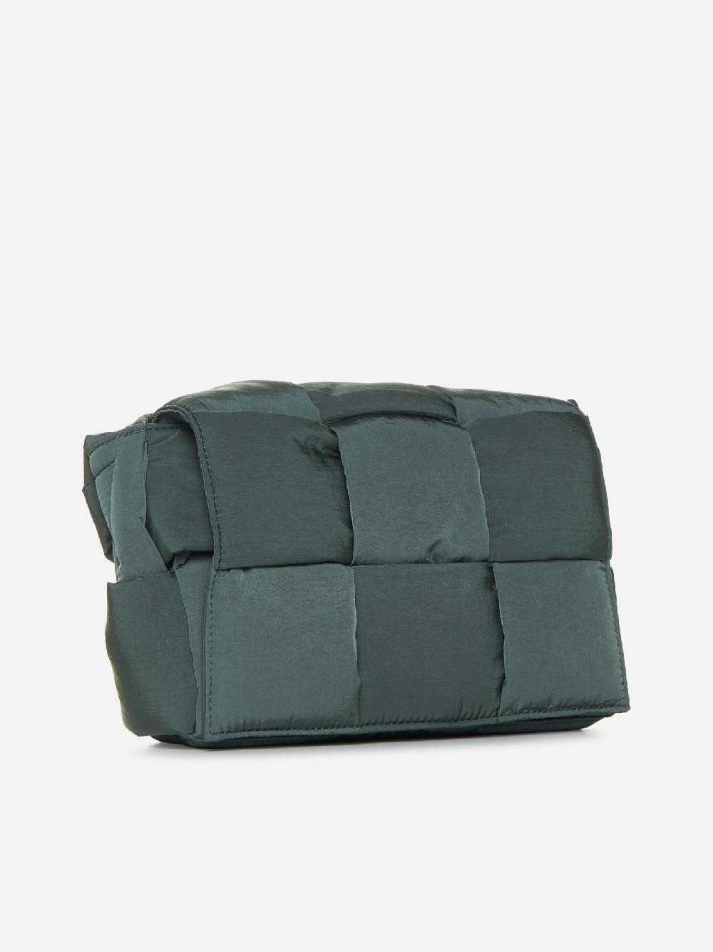 BOTTEGA VENETA Borsa Cassette piccola in nylon Intreccio In Vendita
