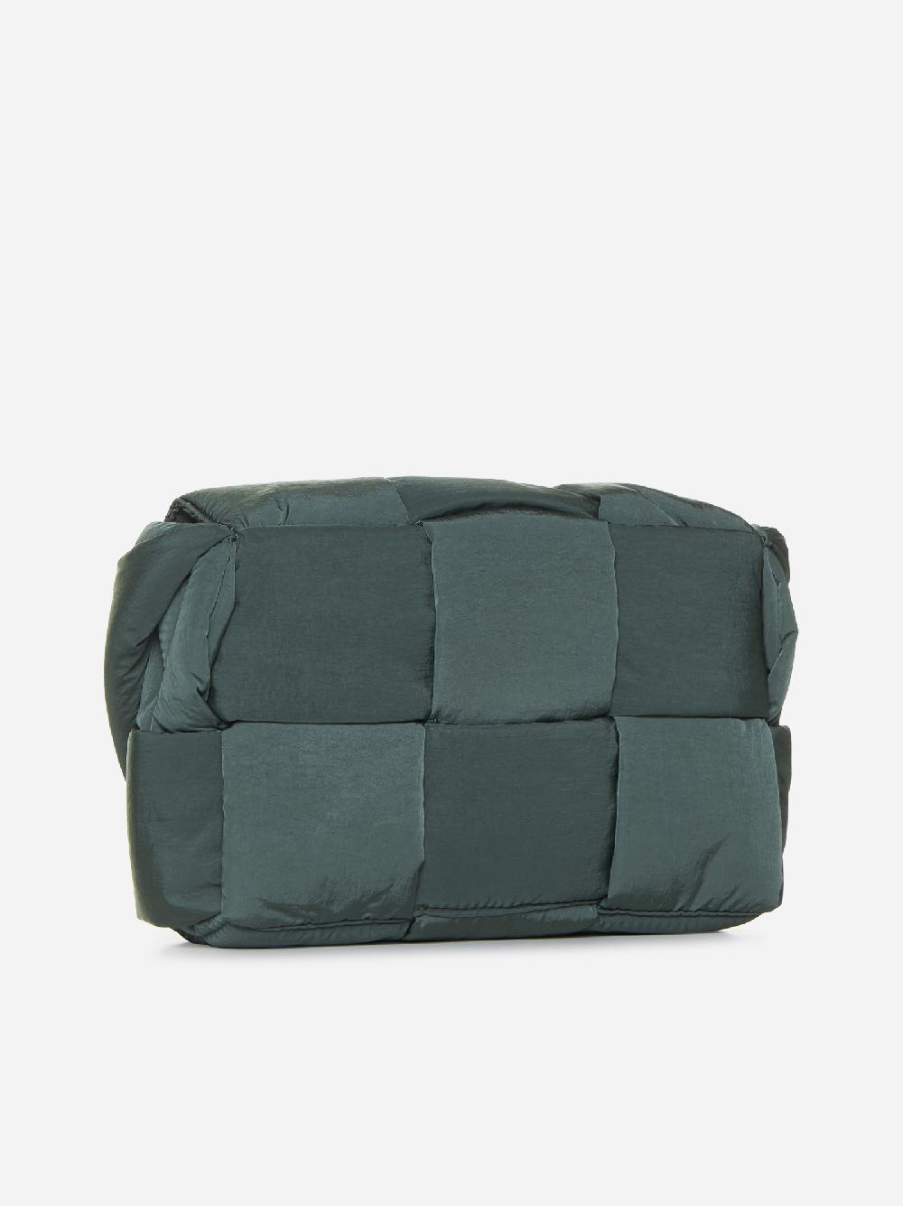 BOTTEGA VENETA Borsa Cassette piccola in nylon Intreccio In Vendita