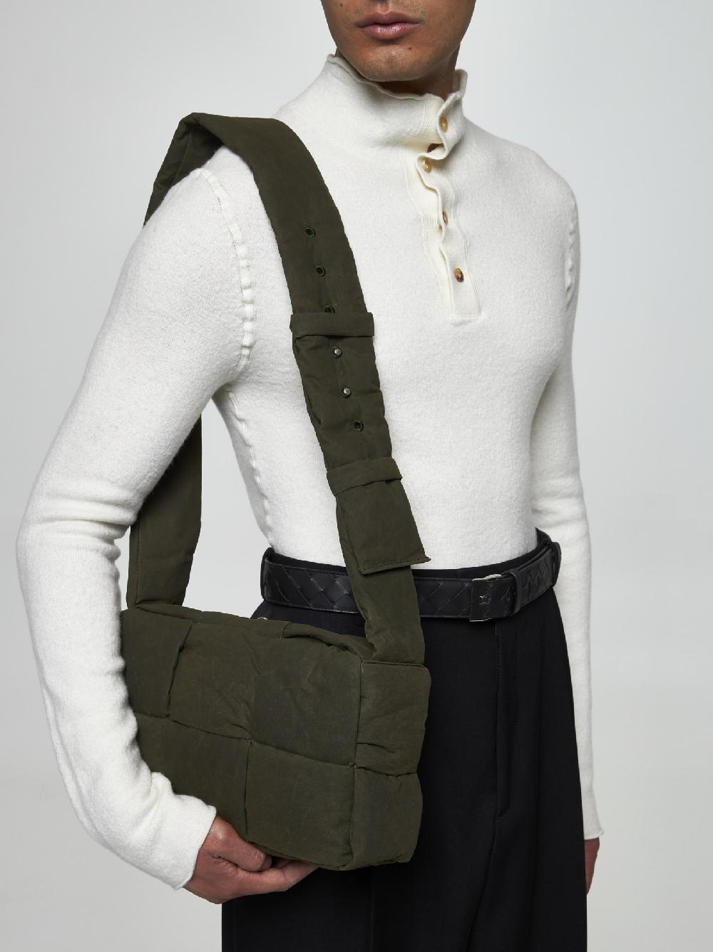 BOTTEGA VENETA Borsa Cassette Padded Tech media in cotone Saldi Di Fabbrica