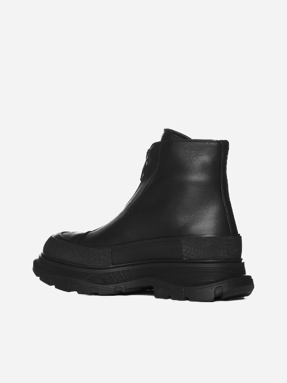 ALEXANDER MCQUEEN Stivaletti Tread Slick in pelle nera Promozione