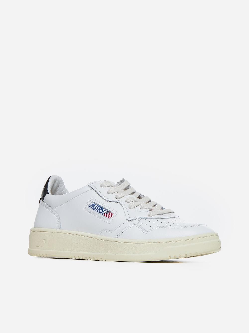 AUTRY Sneakers Medalist in pelle Sottocosto