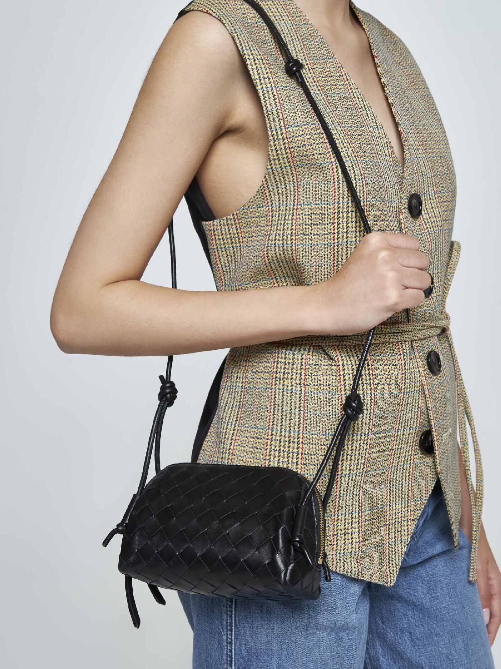 BOTTEGA VENETA Pochette Concert in pelle Intrecciato Economico