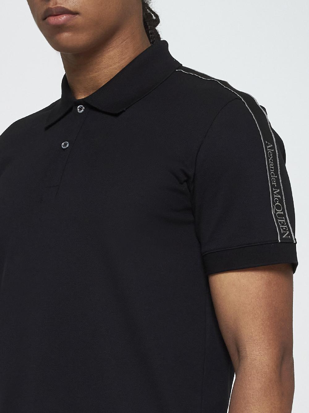 ALEXANDER MCQUEEN Polo in cotone con logo-tape Moda