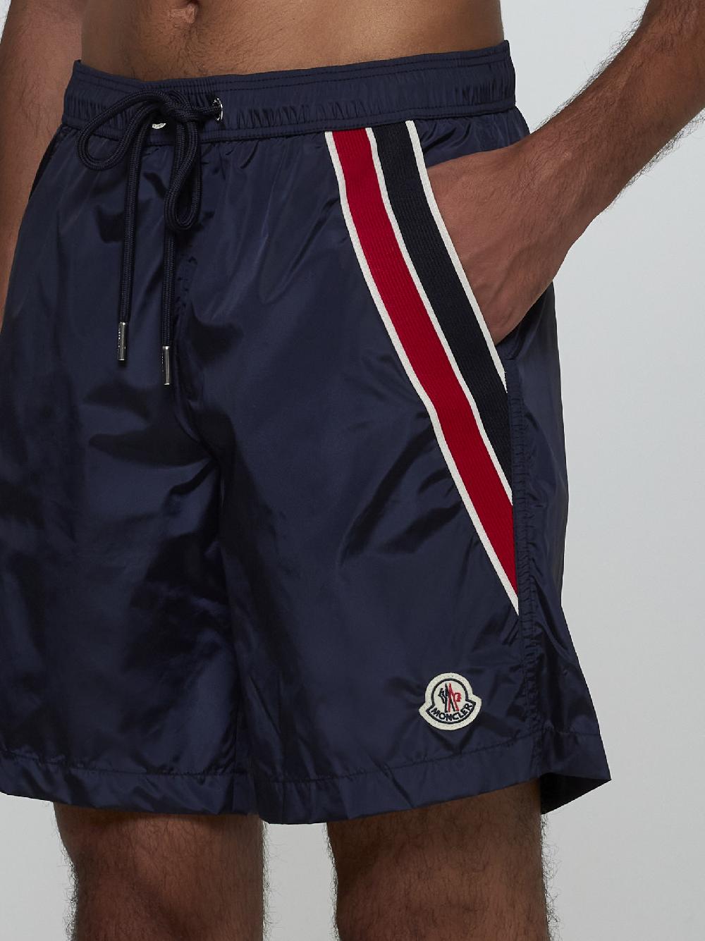 MONCLER Shorts da mare con logo Italy