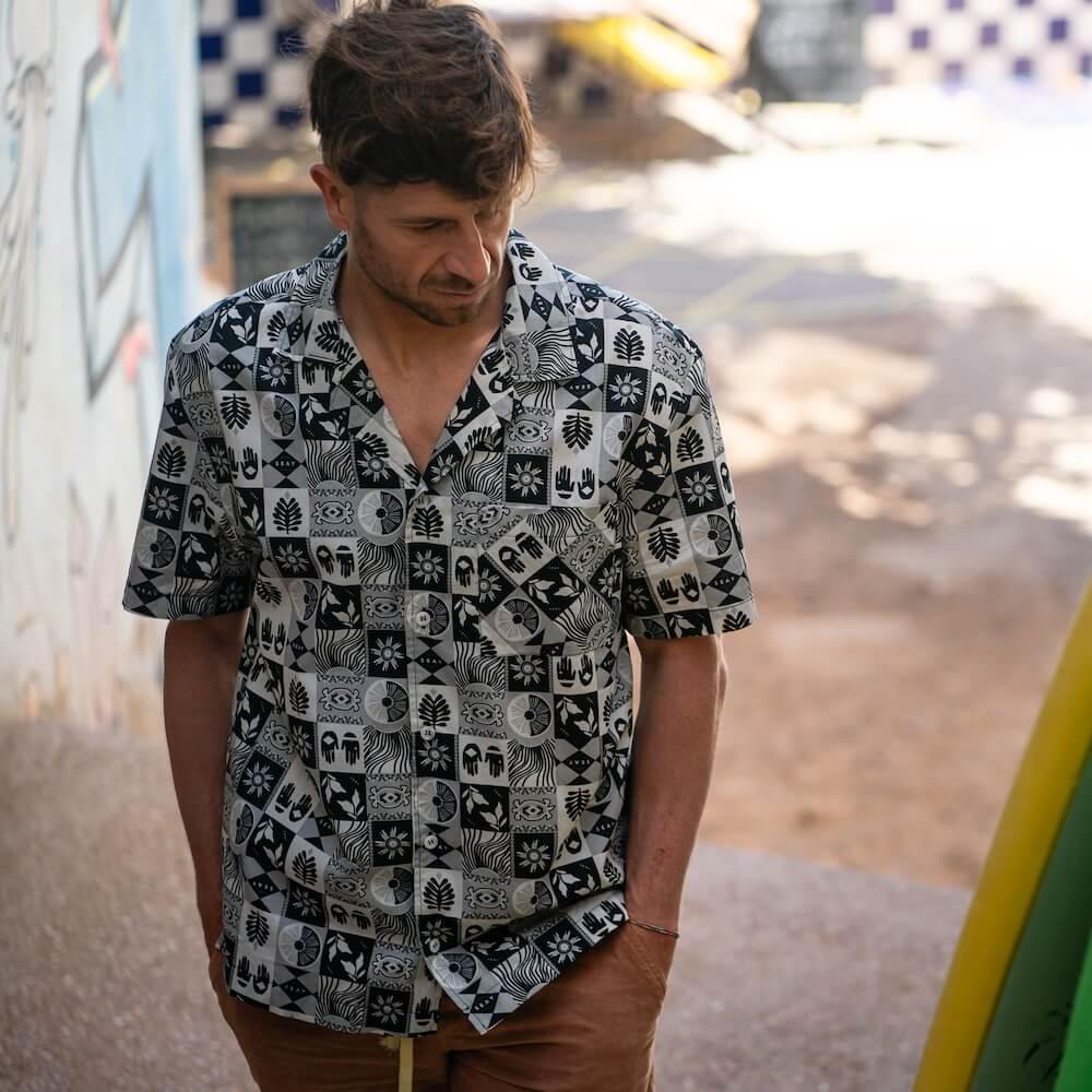 Seay / Camicia Hawaiana Grigia Nera Symbols In Saldo