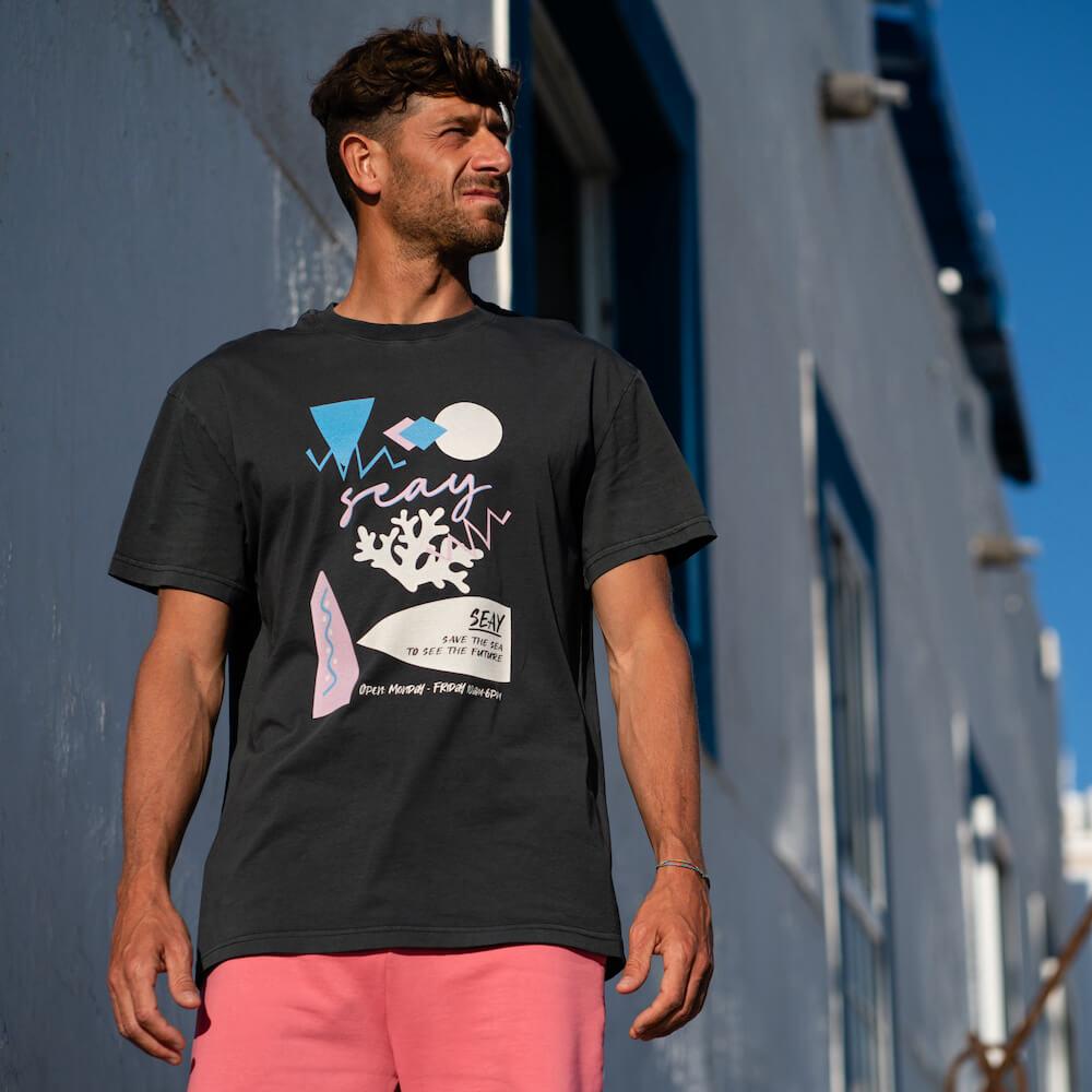 Seay / T-Shirt Nera Ikaika Italy