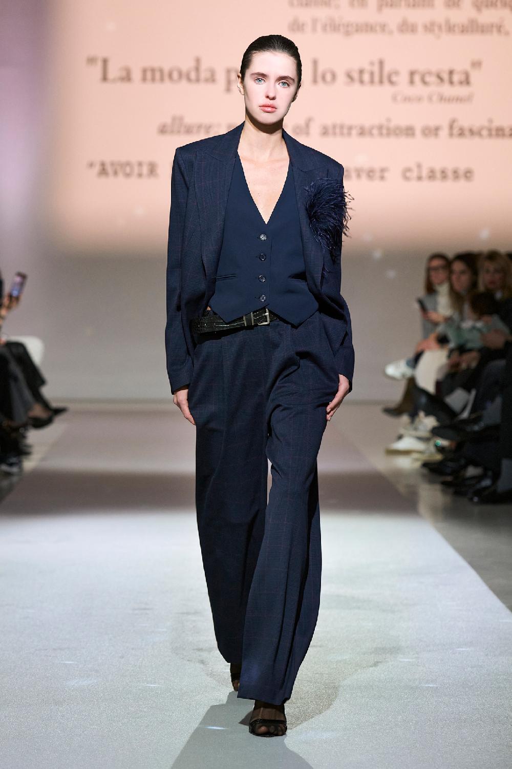 Soallure GILET BASIC IN CREPE Presa