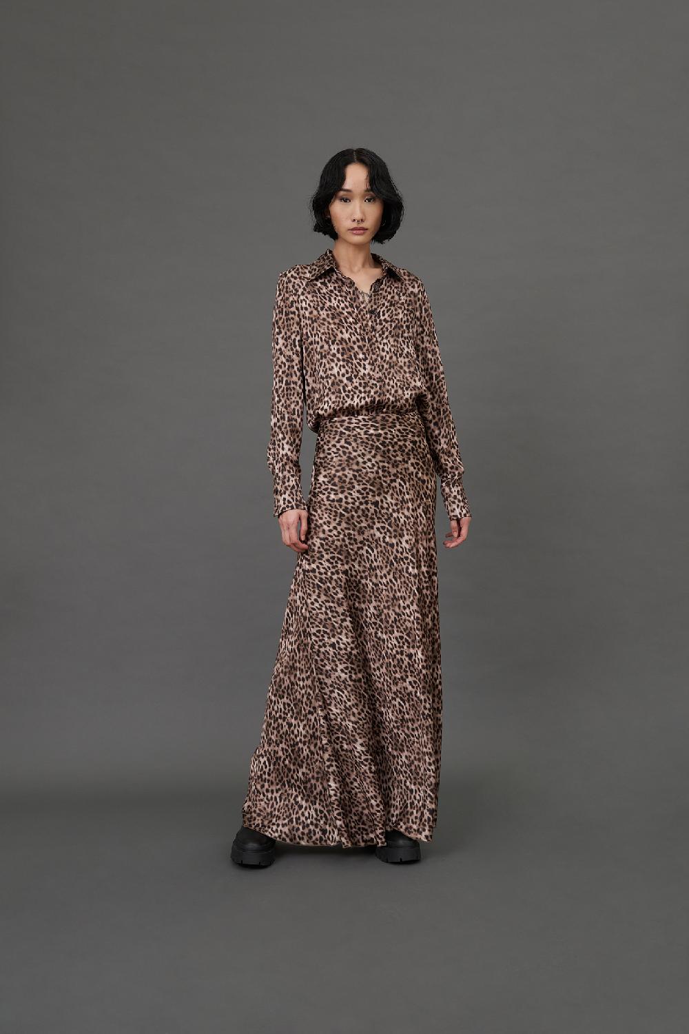 Soallure CAMICIA CON COLLETTO IN RASO FANTASIA LEOPARDATA Sottocosto
