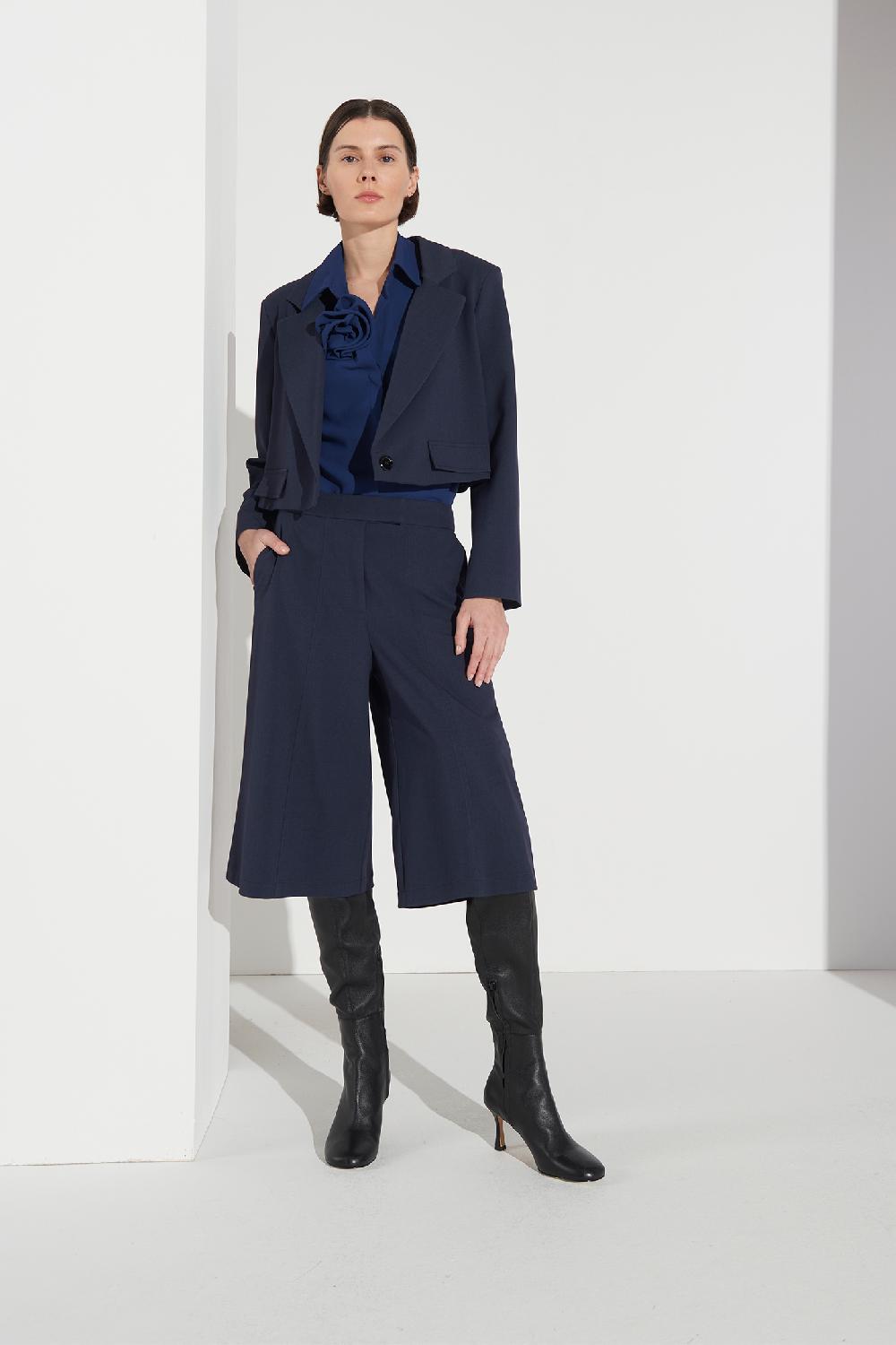 Soallure CAMICIA IN GEORGETTE CON DETTAGLIO ROSA Vendita