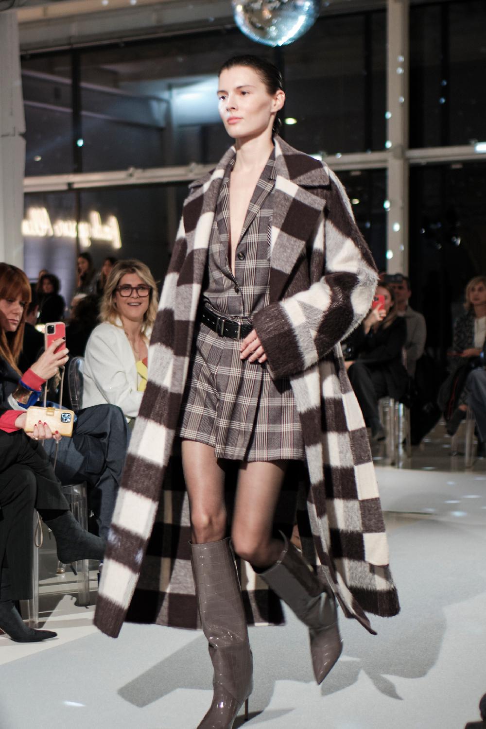 Soallure CAPPOTTO LUNGO CON CINTURA CHECK Italia
