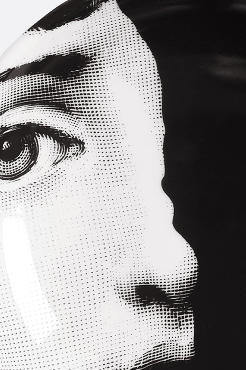 FORNASETTI posacenere rotondo Tema e Variazioni N° 10 in porcellana Presa