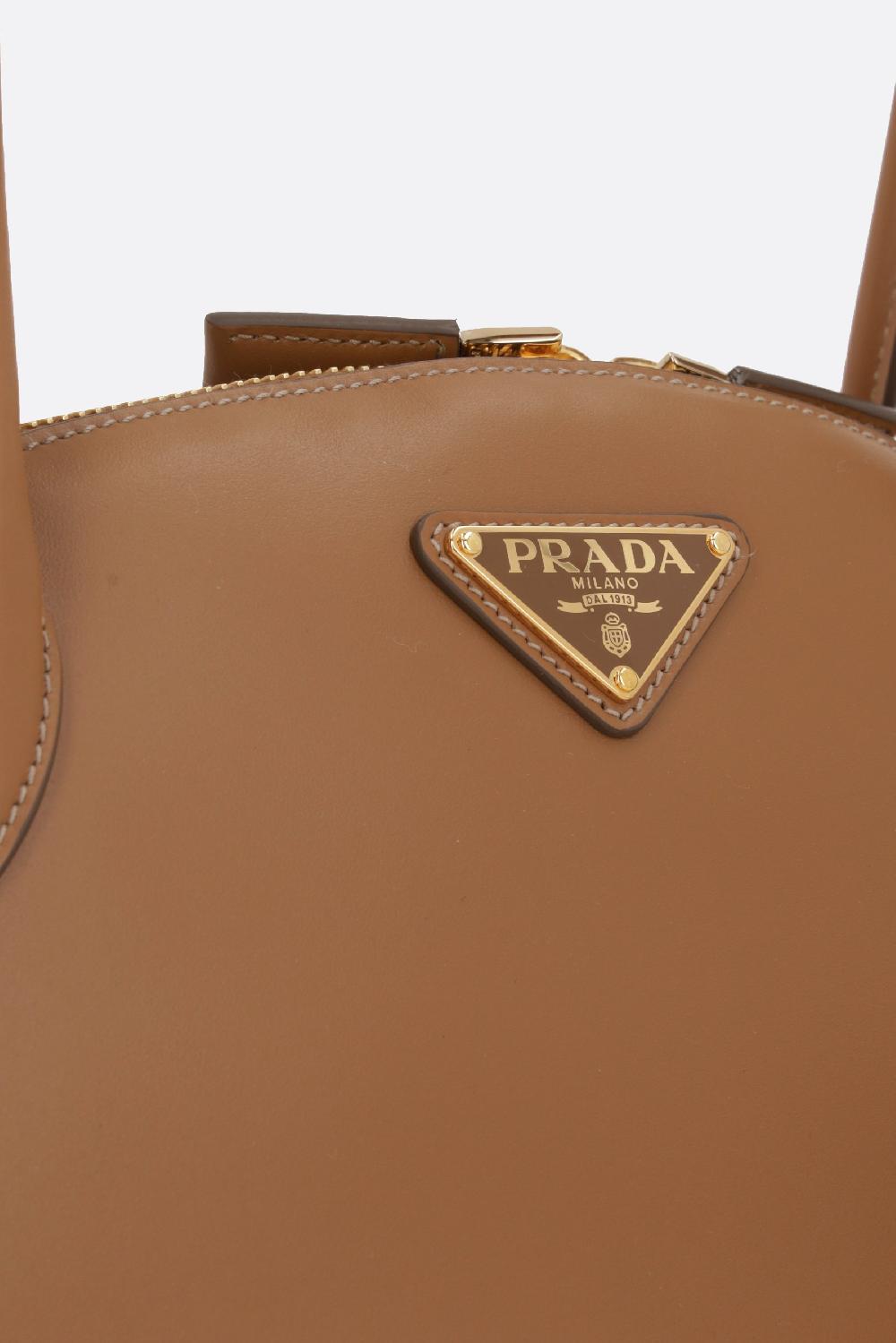 PRADA borsa a mano small in pelle City Offerta