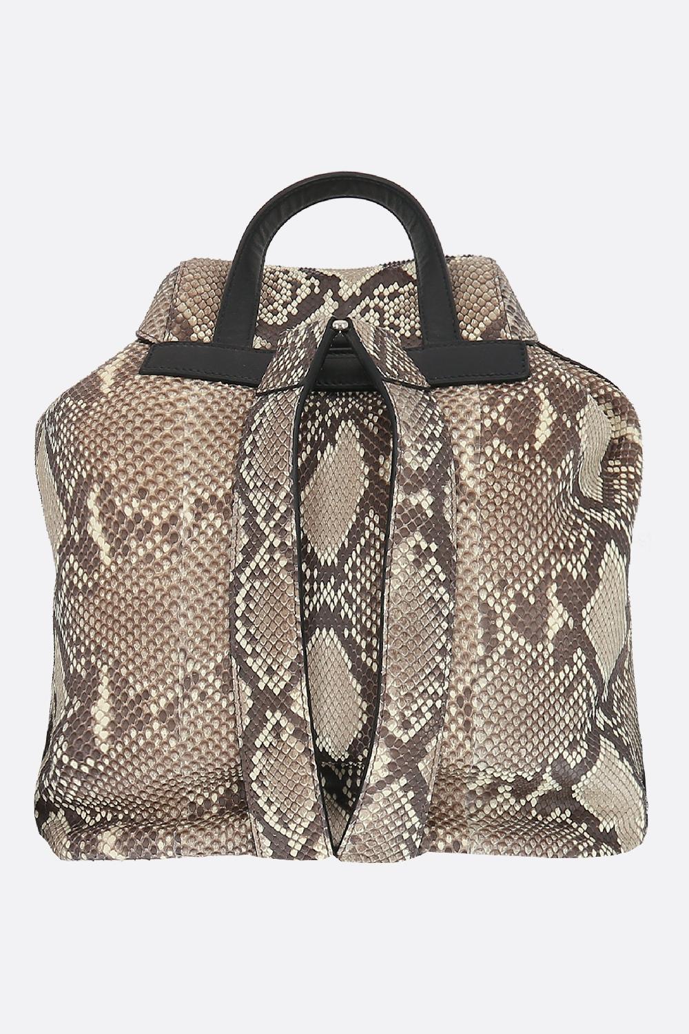 PRADA zaino small in pitone Negozio