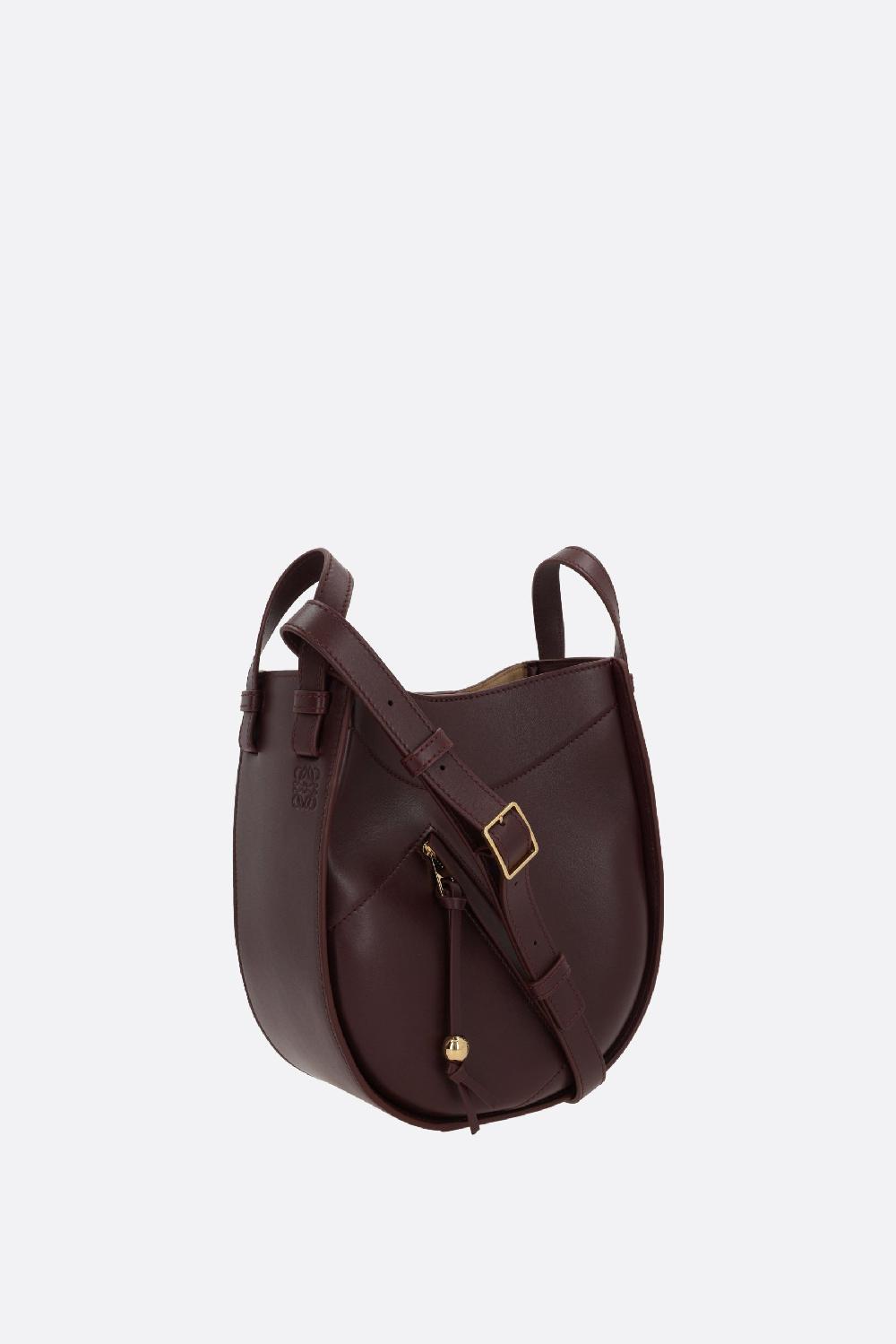 LOEWE borsa a mano Hammock Slice in pelle lucida Consegna Veloce