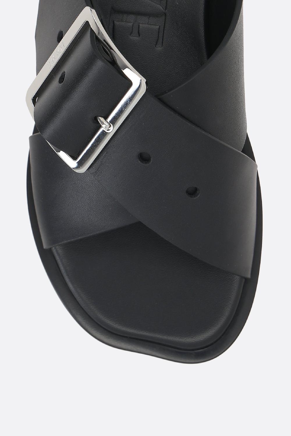 LOEWE sandalo flat Petal Belt in pelle liscia Outlet